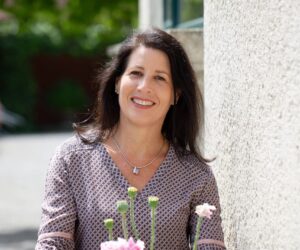 Die Frau, die weiter liebt, auch wenn alles in ihr gebrochen war 9 romeicoaching.ch Sara Coaching, Mentaltraining, Aargau, Wohlen